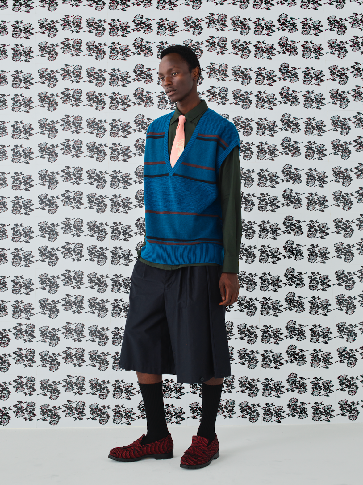 COLOUR TONE KNIT VEST